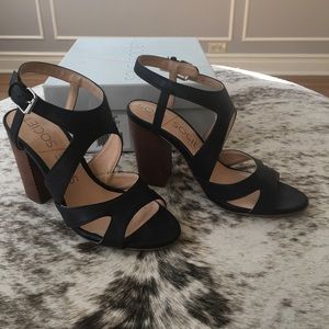 Navy size 6 Sole Society Sandals 3” heel